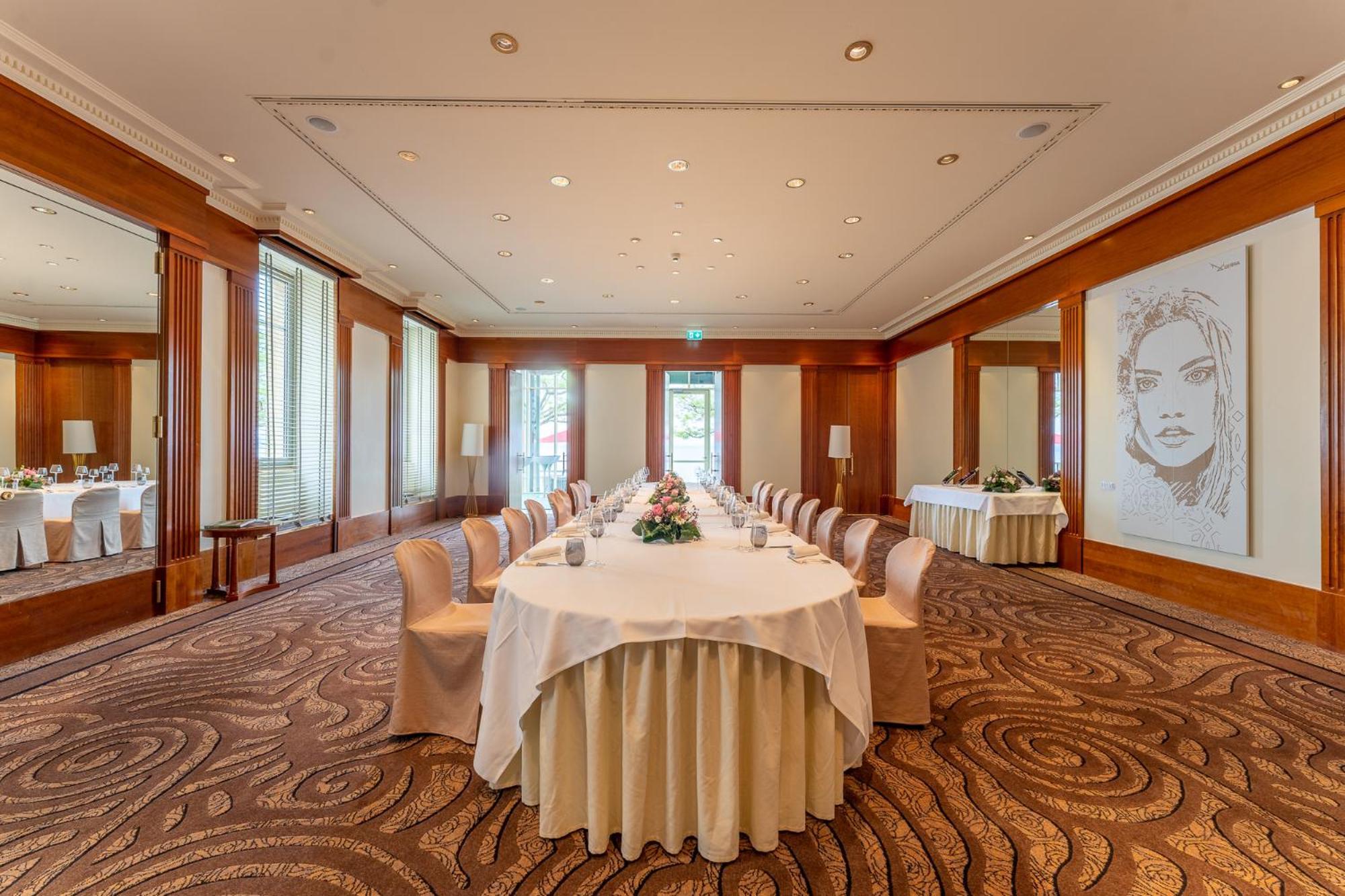 Beau Rivage Hotel Neuchâtel Exteriör bild Meeting room