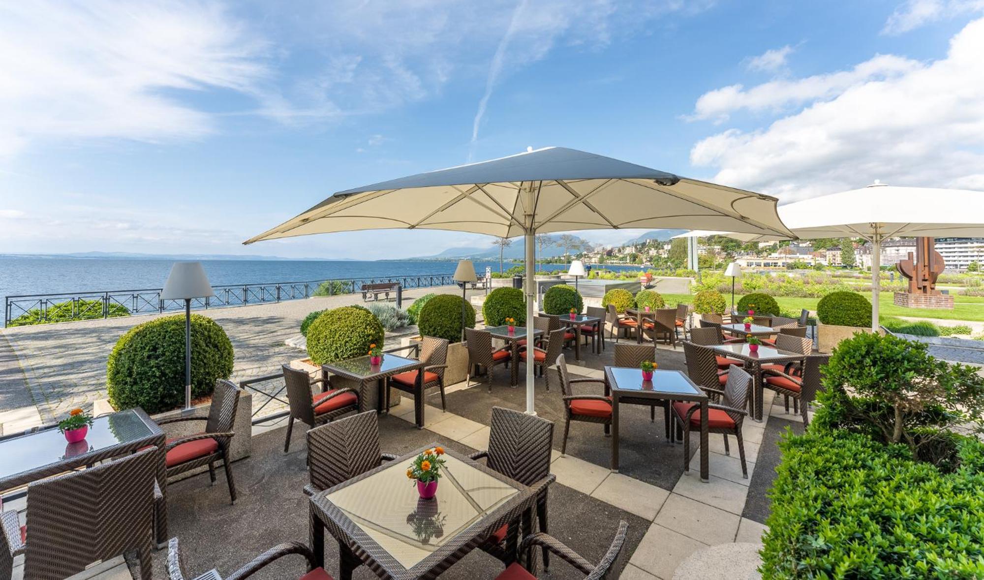 Beau Rivage Hotel Neuchâtel Exteriör bild The Terrace at the Hotel