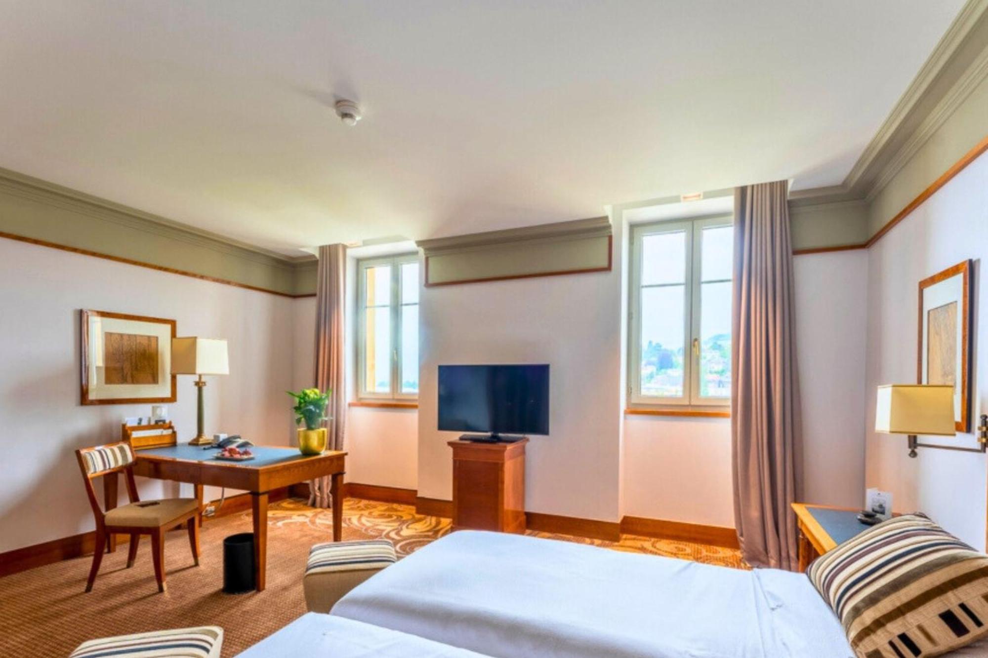 Beau Rivage Hotel Neuchâtel Exteriör bild A room at the hotel